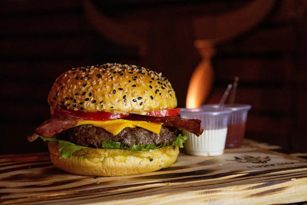 quem veio primeiro burger king ou mcdonald's