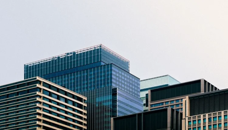 Quanto ganha uma estilista da gucci: salário médio na marca