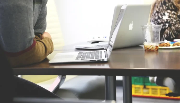 Anuncios inativos facebook: como reativar campanhas pausadas