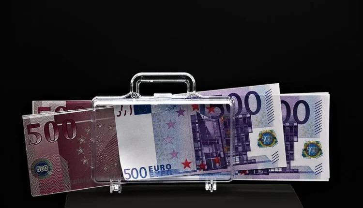 Quanto é um doze avos de mil reais: cálculo de fração